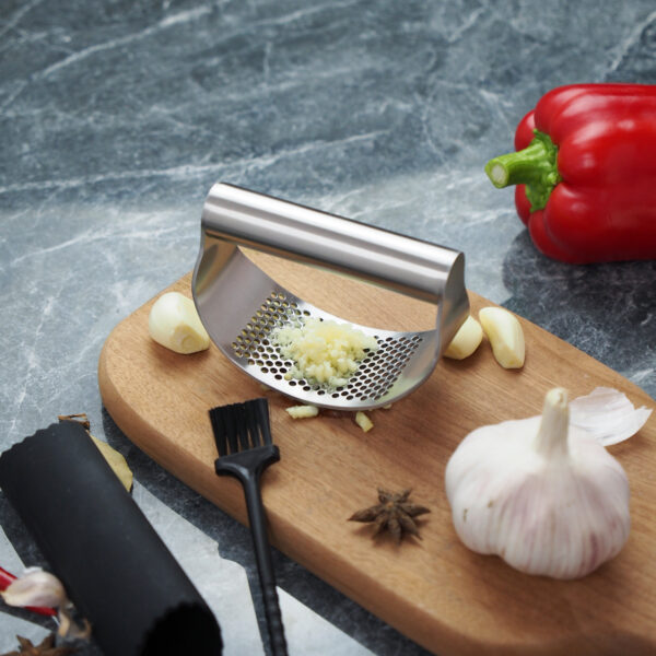 Upgraded Stainless Steel Garlic Press Squeezer Manual Garlic Ginger Rocker Crusher Garlic Cutting Mince Tools Kitchen Gadgets - Image 4